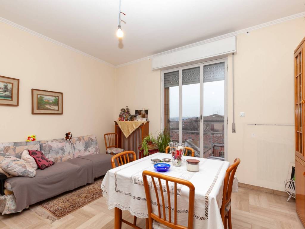 Appartamento a Cento in Via Ugo Bassi - Foto 5