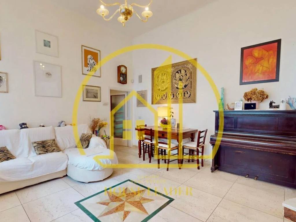 Villa a Viareggio in Via Padre Eugenio Barsanti No Number - Foto 3
