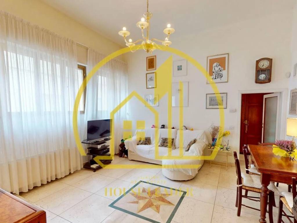 Villa a Viareggio in Via Padre Eugenio Barsanti No Number - Foto 4