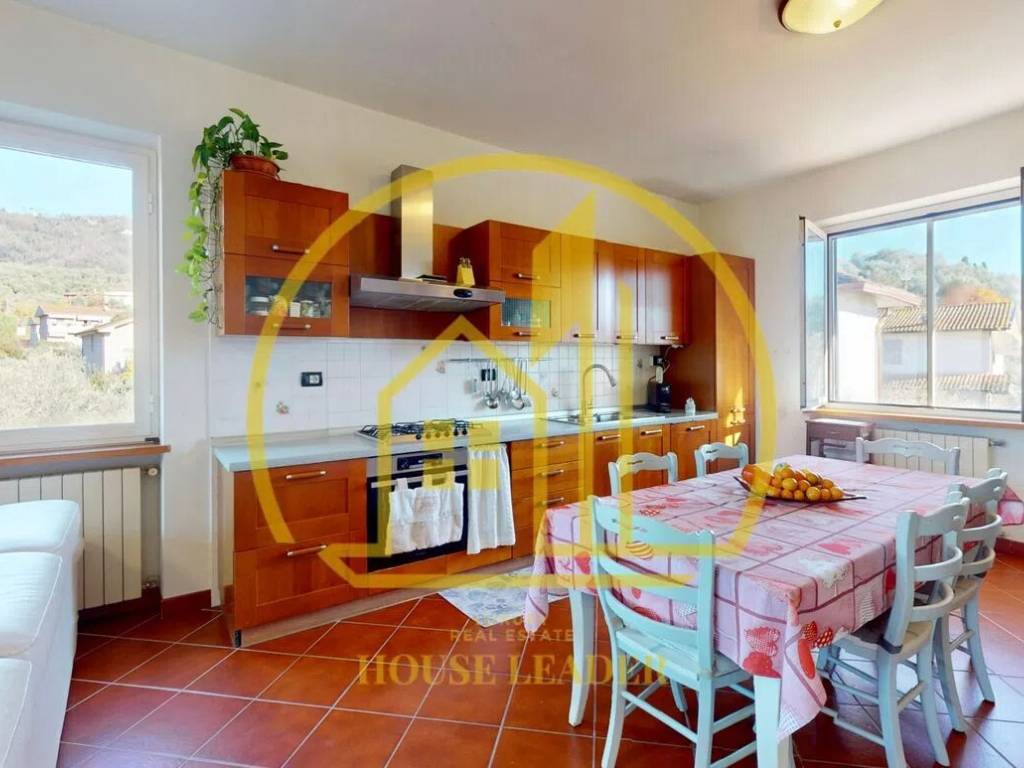 Appartamento a Massarosa in Via Degli Sterpeti, 365 - Foto 2