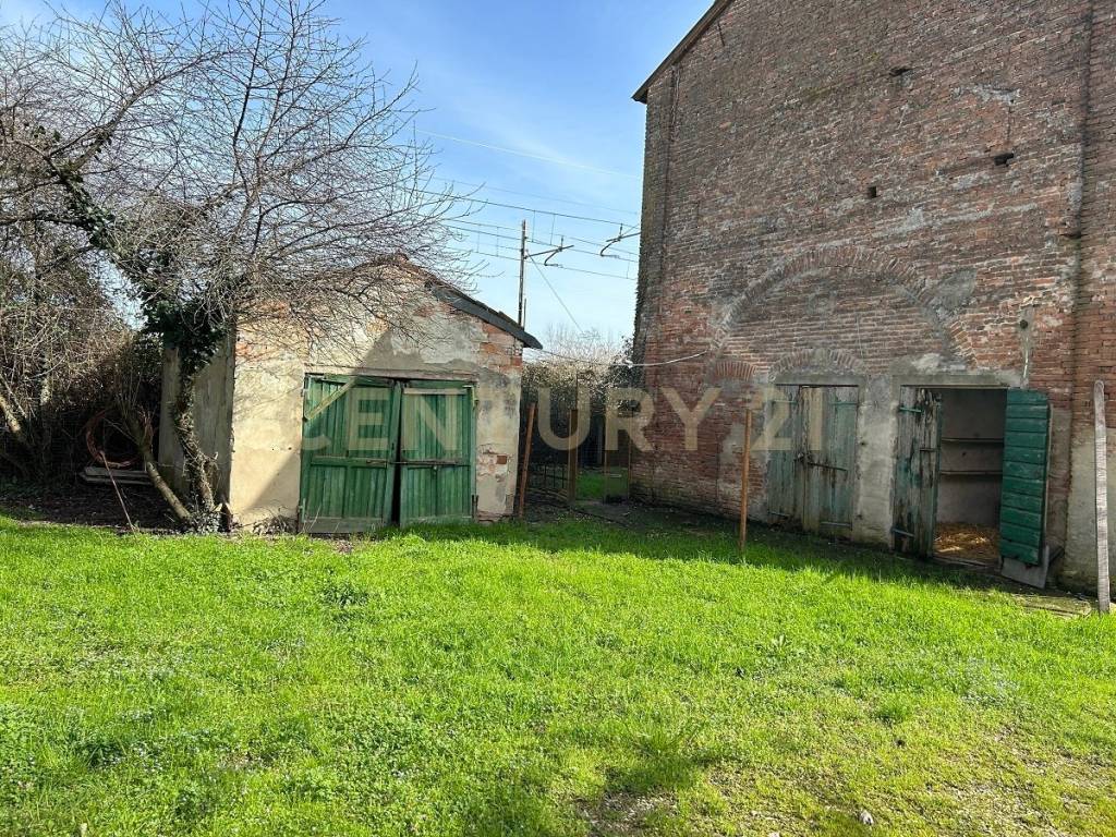 Rustico / casale a Ostiglia in Argine San Lorenzo, 11 - Foto 2