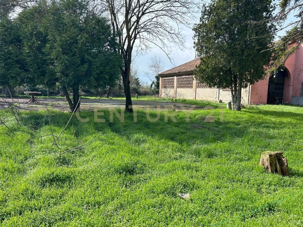 Rustico / casale a Ostiglia in Argine San Lorenzo, 11 - Foto 4