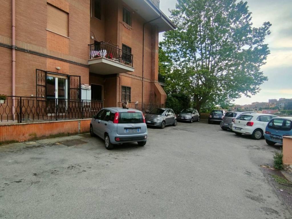 Appartamento a Ariccia in Via Nino Costa - Foto 4