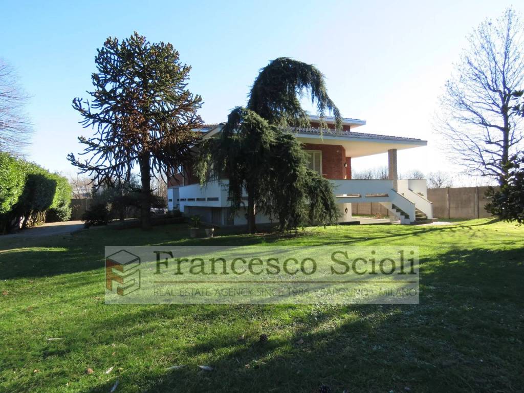 Villa a Saronno in Via Basilico, 8 - Foto 2