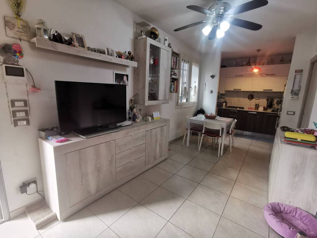 Appartamento a Prato in Via Brasimone - Foto 2