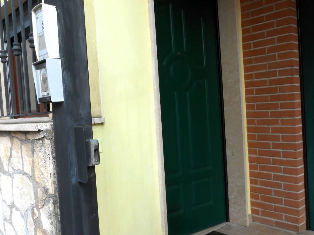 Villa a Avezzano in Via Achille Grandi - Foto 3