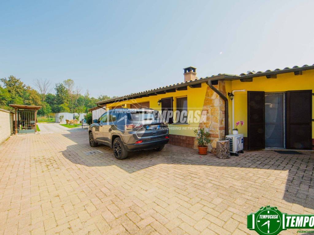 Villa a Linarolo in Via Cairoli - Foto 2
