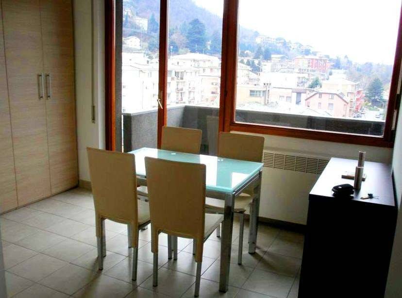 Appartamento a Como in Via Salita dei Cappuccini, 18 - Foto 3