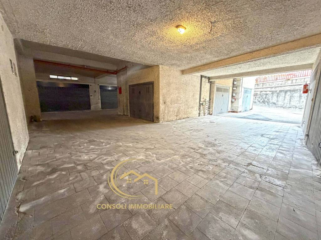 Box / garage a Giarre in Via Vitaliano Brancati - Foto 4