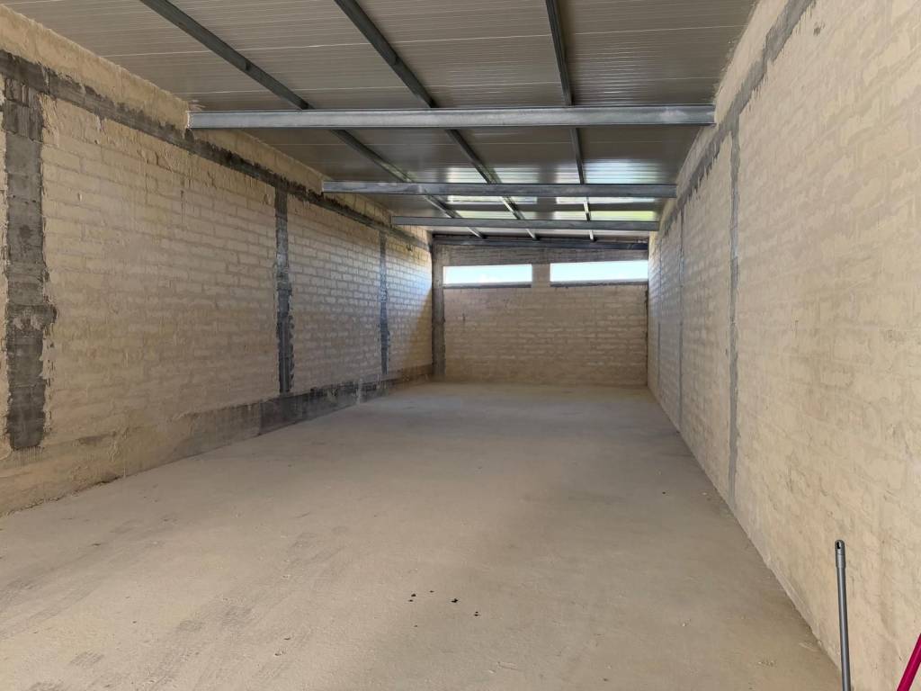 Box / garage a Ginosa in Via Giacomo Matteotti, 208 - Foto 3