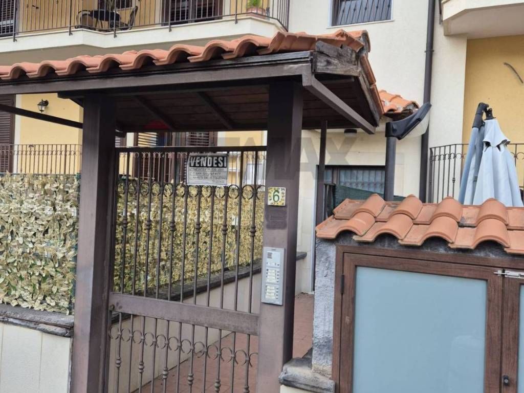 Appartamento a Aci catena in via san nicolò, 6 - Foto 2