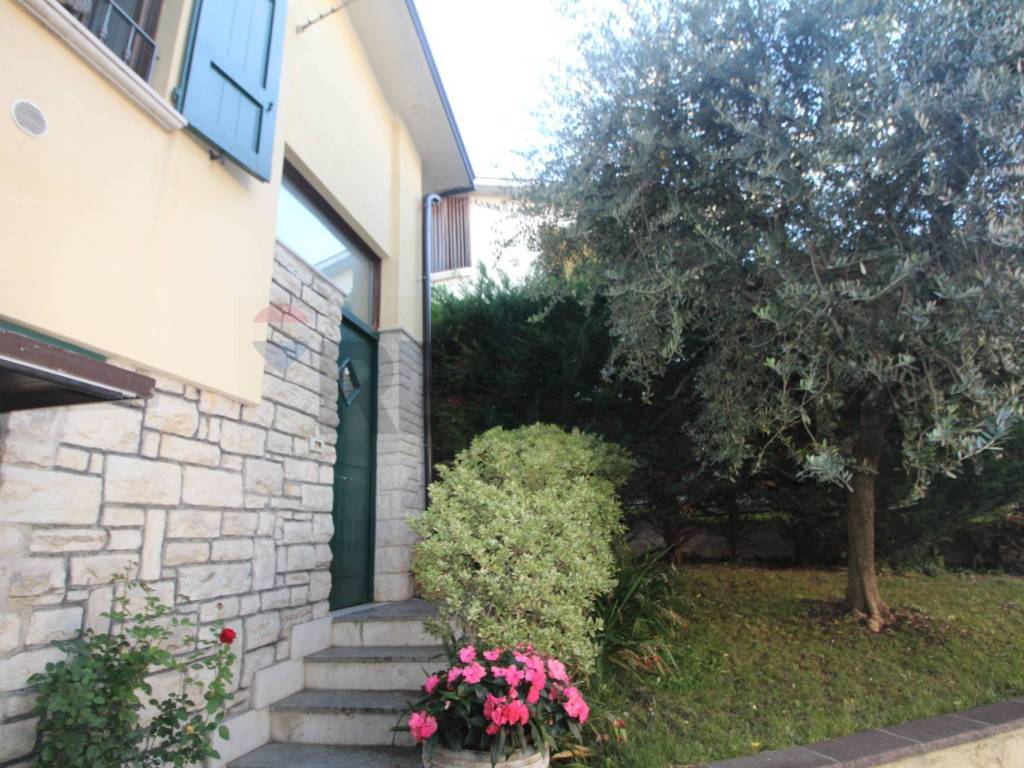 Villa a Botticino in Via Maggini, 49 - Foto 2