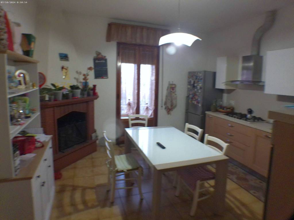 Appartamento a Montale in Strada Provinciale Pratese - Foto 4