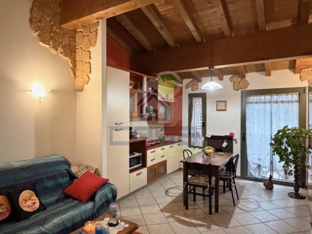 Appartamento a Castelvetro piacentino in VIA P. BONOMI - Foto 5