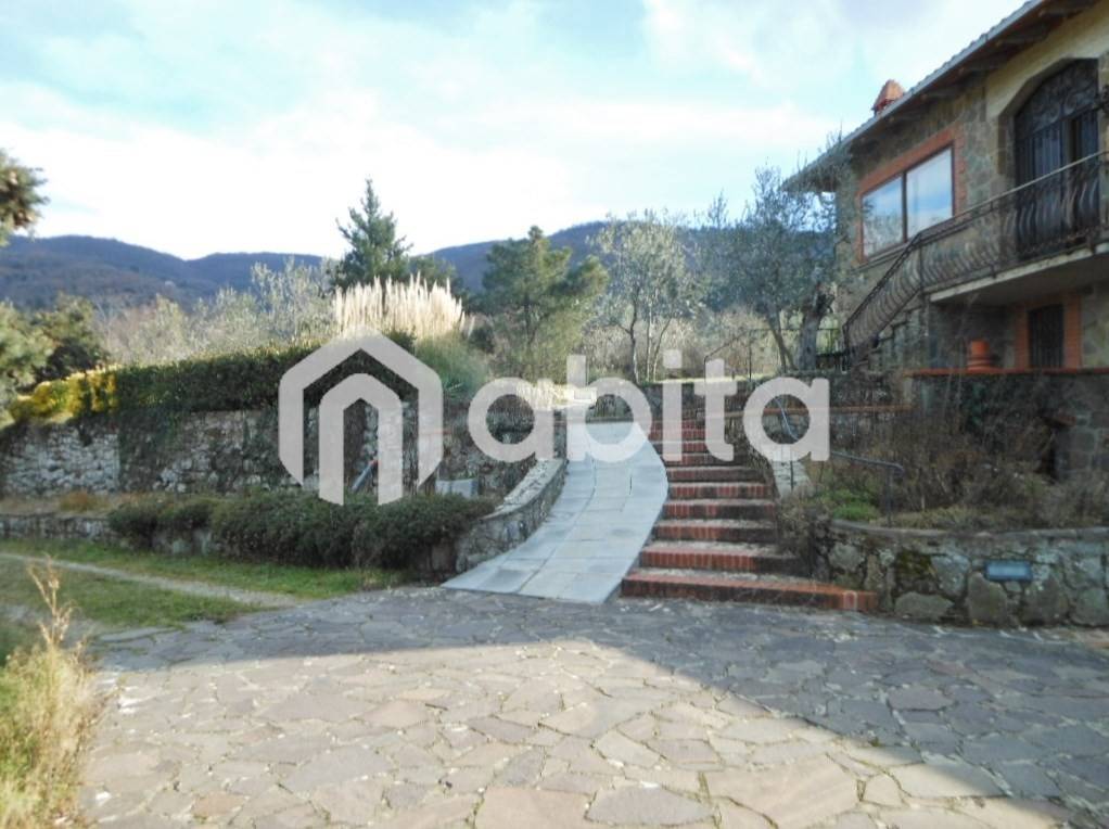 Villa a Loro ciuffenna in VIA LIVORNO - Foto 2