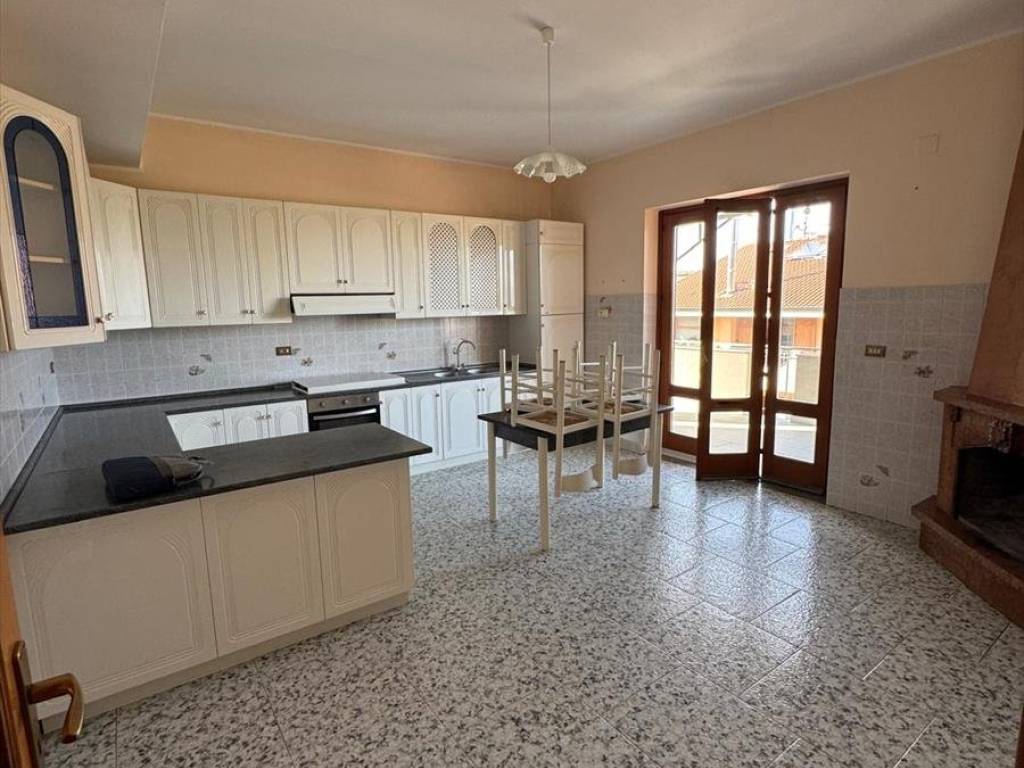 Appartamento a Cinquefrondi - Foto 3