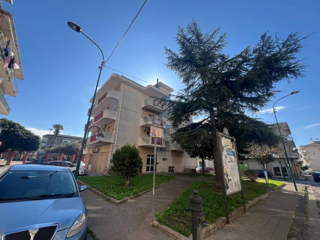 Appartamento a Bellizzi in Via Cesare Battisti - Foto 3