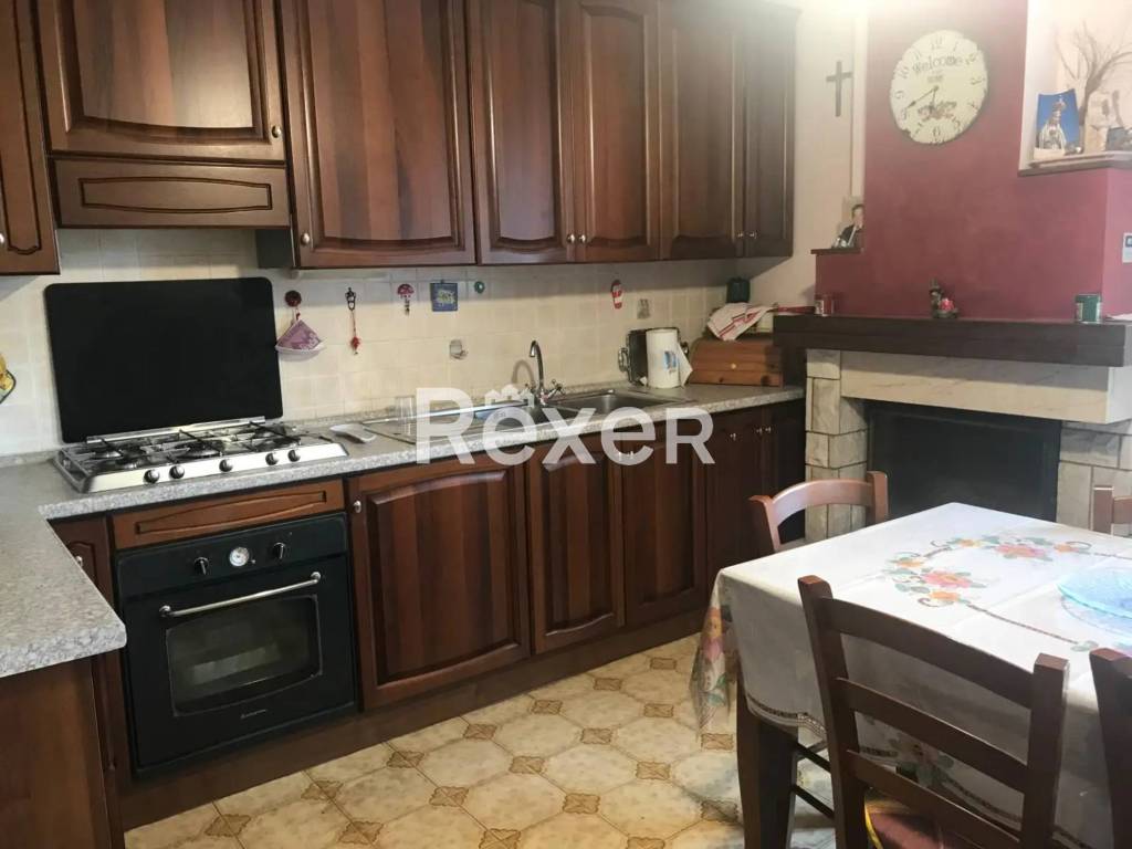 Appartamento a Sarnano in Contrada Case Rosse - Foto 2