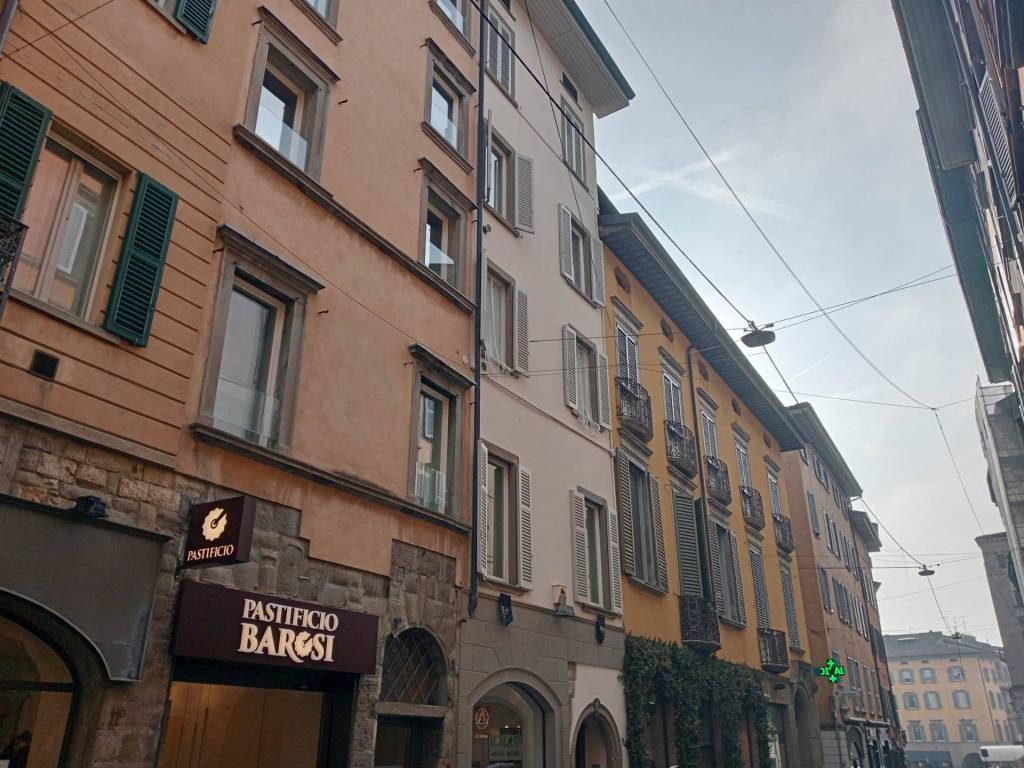 Appartamento a Bergamo in Via Sant' Alessandro , 9 - Foto 2
