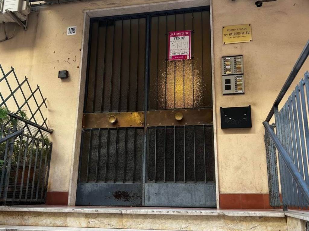 Appartamento a Catania in Via Francesco Cilea, 105 - Foto 2