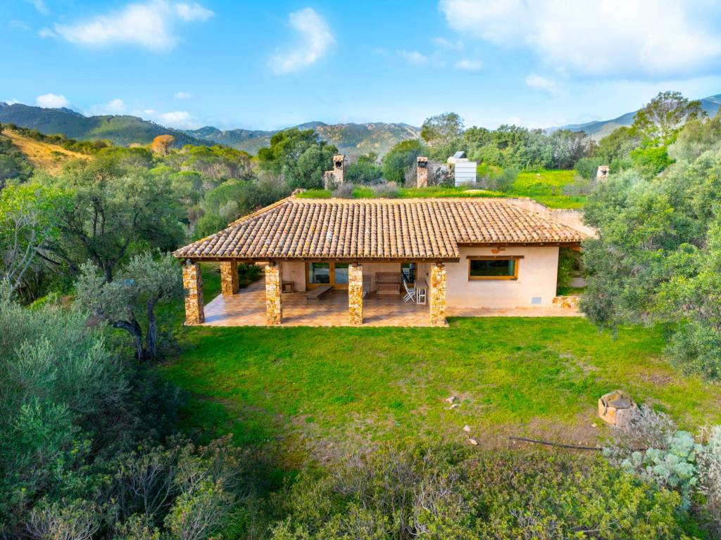 Rustico / casale a Pula in is molas - Foto 2