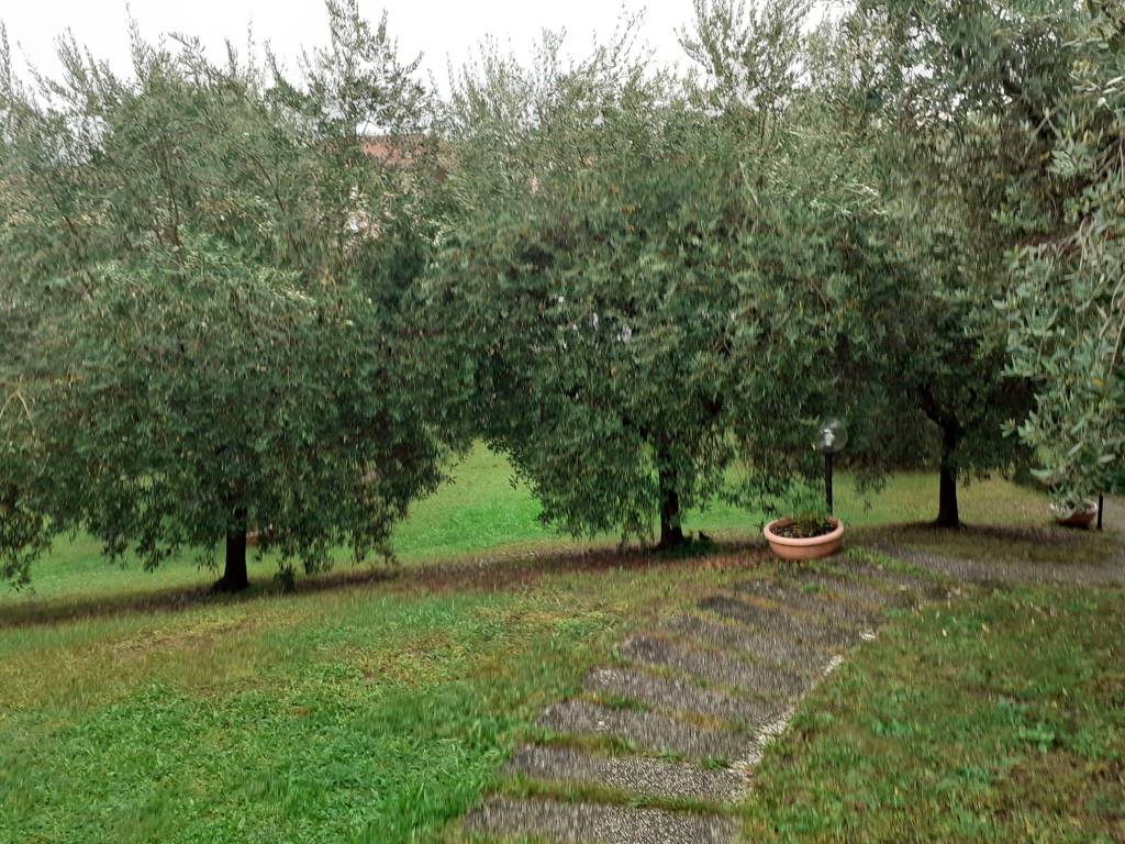 Villa a Moniga del garda in Via 25 Aprile - Foto 4