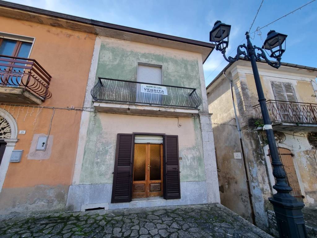 Appartamento a Montemiletto in Piazza Regina Elena - Foto 2
