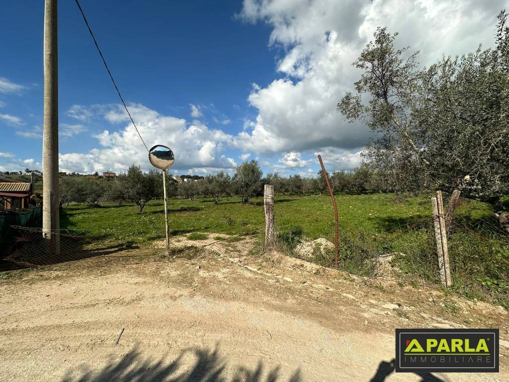 Terreno a Canicattì in Via Rinazzi - Foto 3