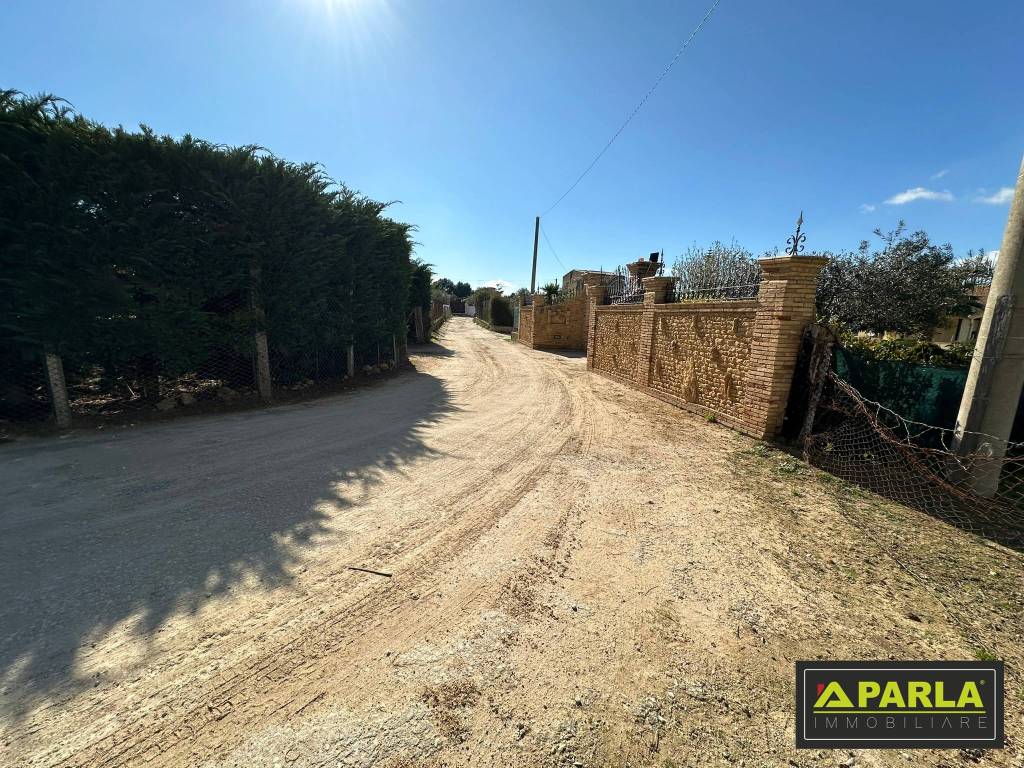 Terreno a Canicattì in Via Rinazzi - Foto 4