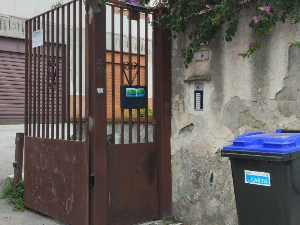 Box / garage a Ercolano in Via Doglie, 18 - Foto 1