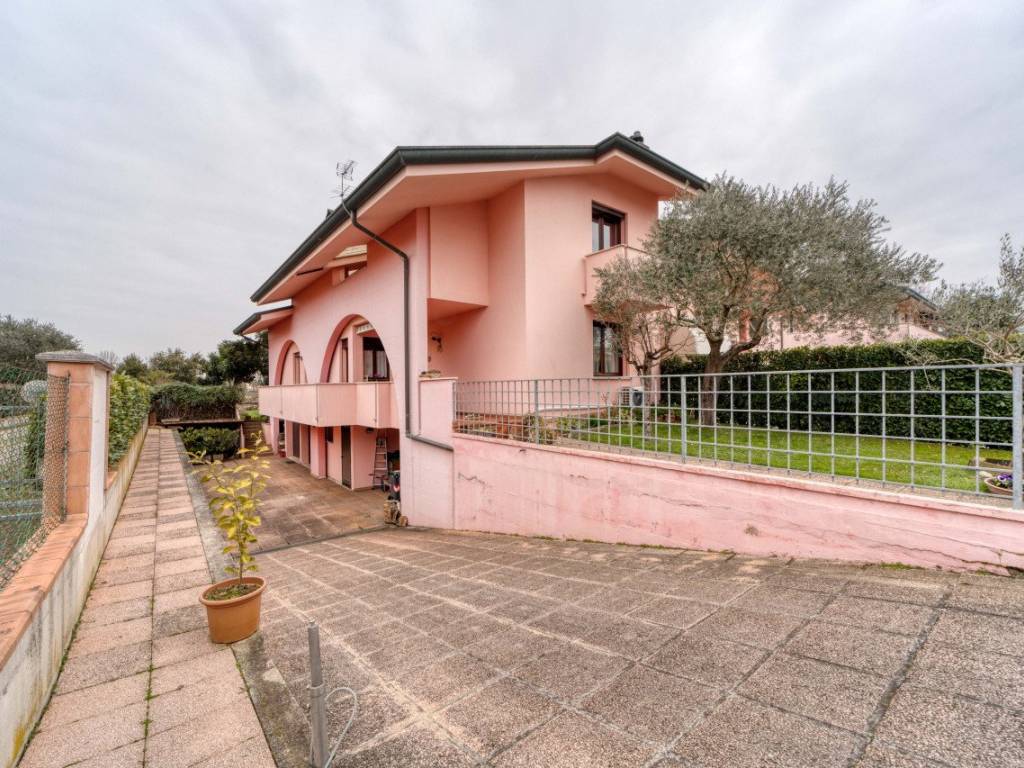 Villa a Saccolongo in Via On. Aldo Moro - Foto 2