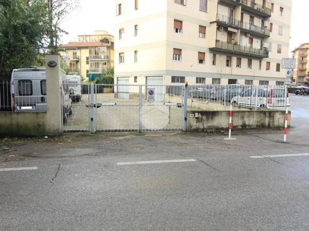 Box / garage a Scandicci in Via Del Pantano, 5 - Foto 3