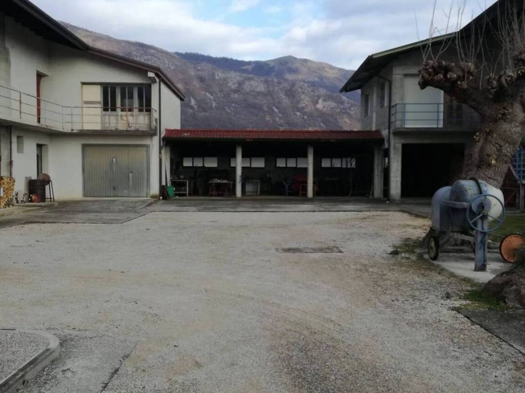 Villa a Meduno in Via Della Stazione, 7 - Foto 2