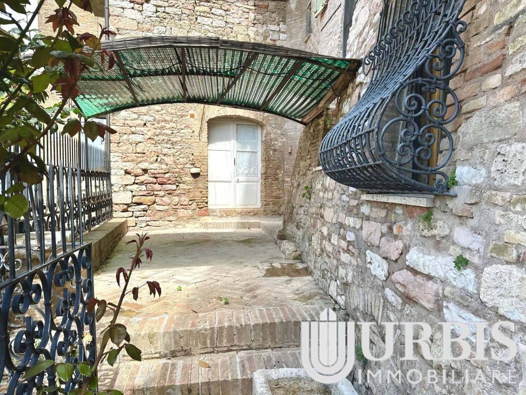 Casa indipendente a Assisi in Vicolo Illuminati - Foto 3