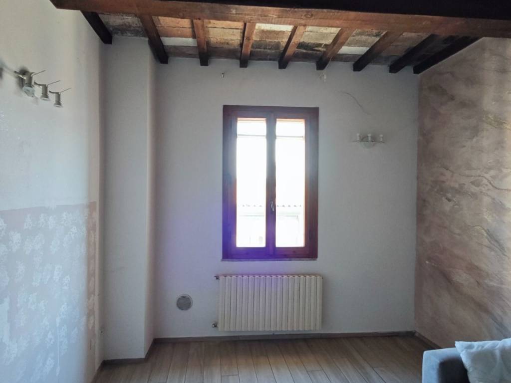 Appartamento a Mirandola in Via Volturno, 14 - Foto 3