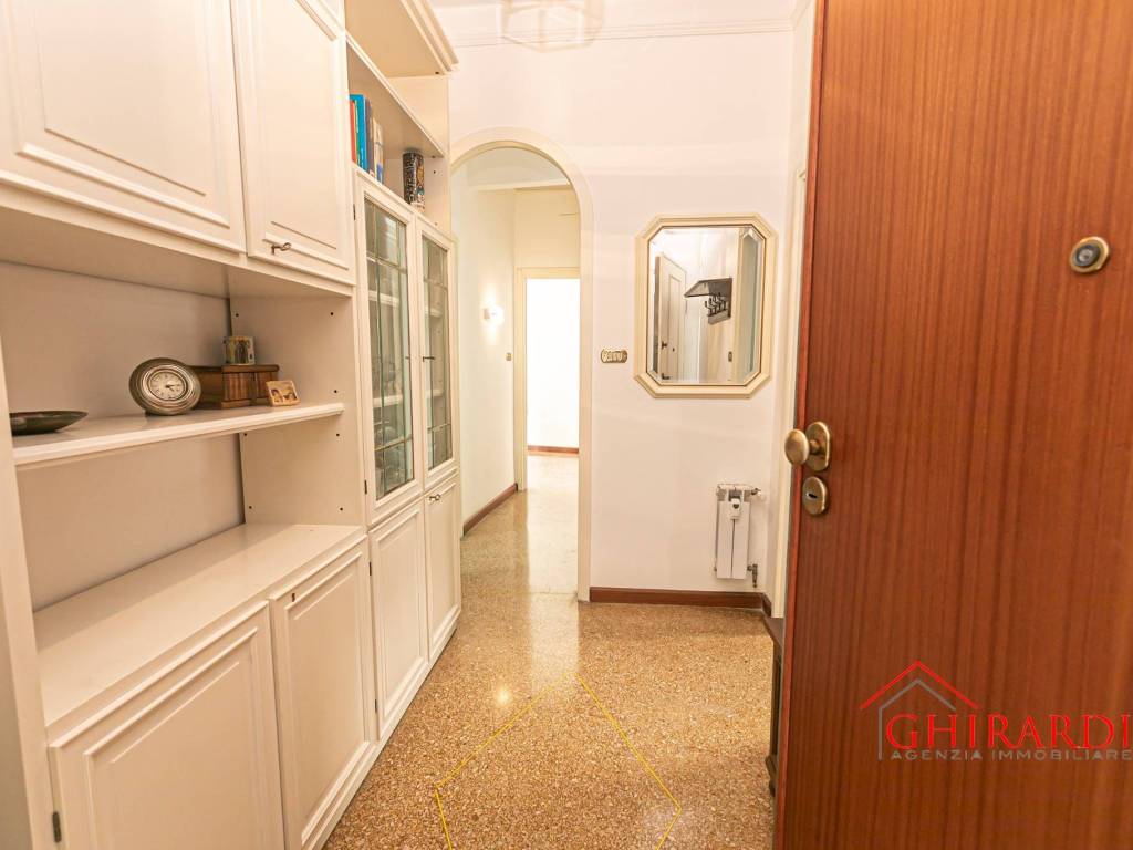 Appartamento a Genova in Via Giacomo Puccini, 19 - Foto 2