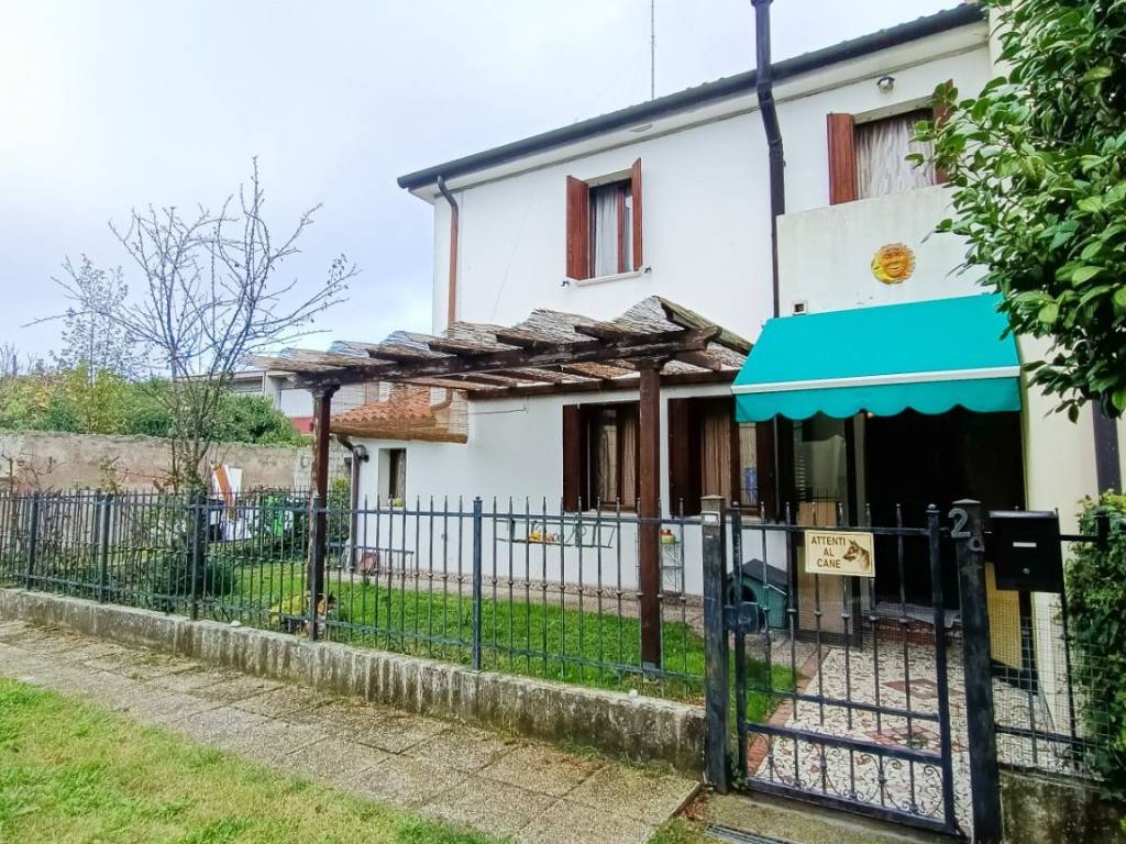 Villetta a schiera a Adria in Via Benigno Zaccagnini, 2 - Foto 4
