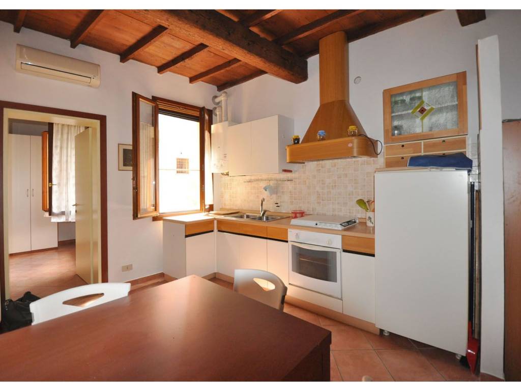 Appartamento a Ferrara in Via Ripagrande, 103 - Foto 2