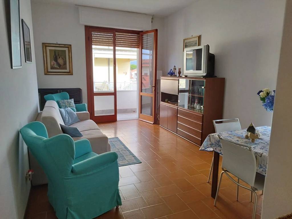 Appartamento a Camaiore in Via Giacomo Leopardi S.N.C. - Foto 3