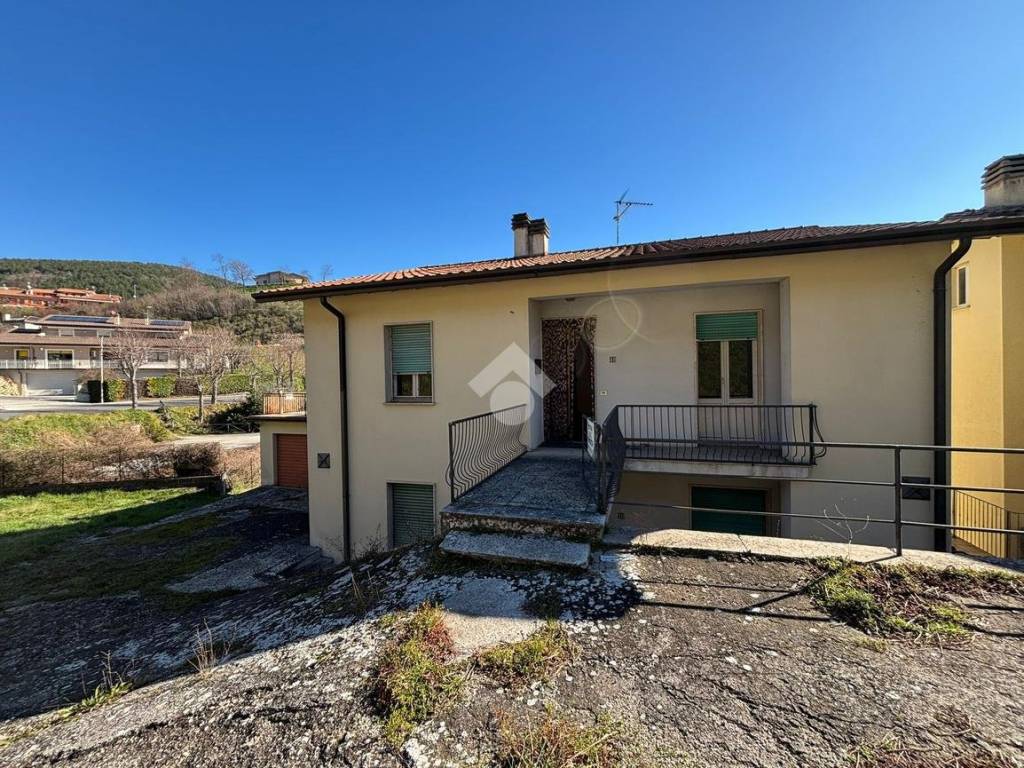 Casa indipendente a Nocera umbra in Strada Septempedana, 50 - Foto 2
