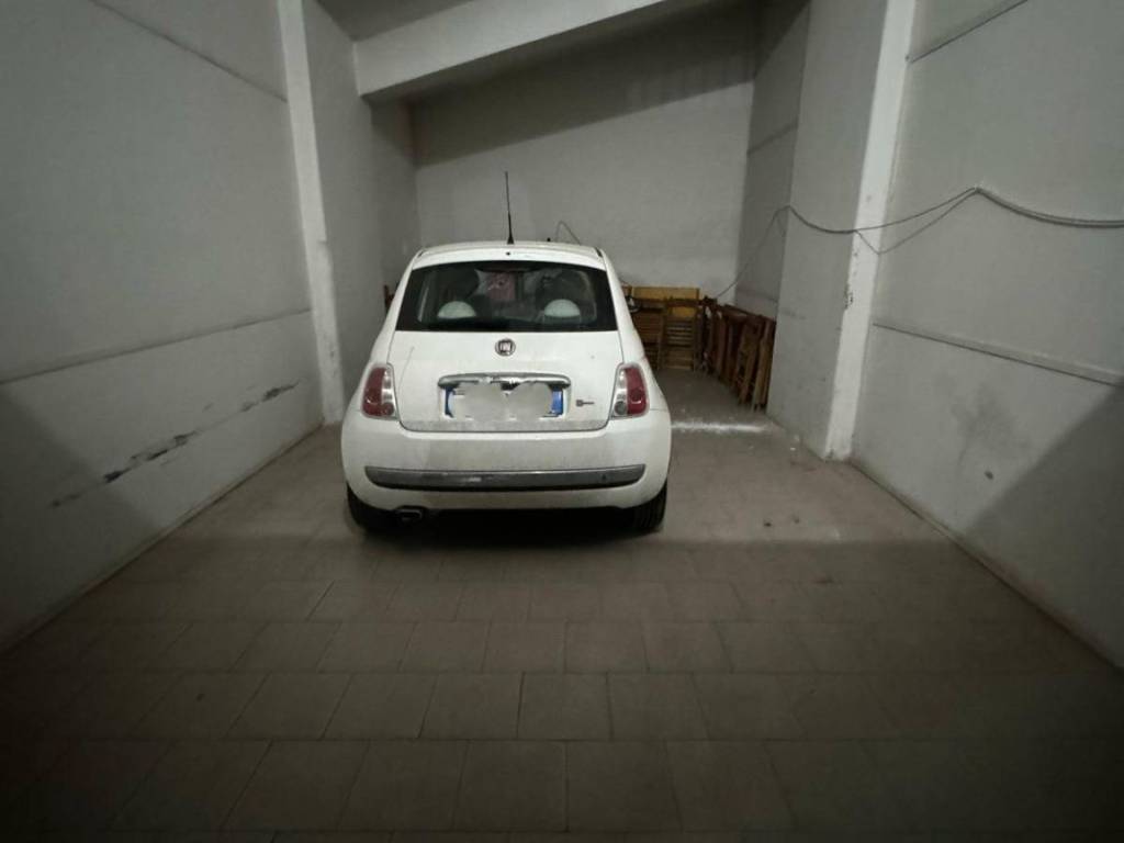 Box / garage a Salerno in Via Arce, 51 - Foto 3