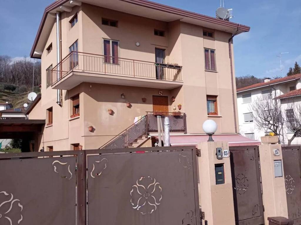 Appartamento a Maniago in Via San Camillo De Lellis - Foto 3