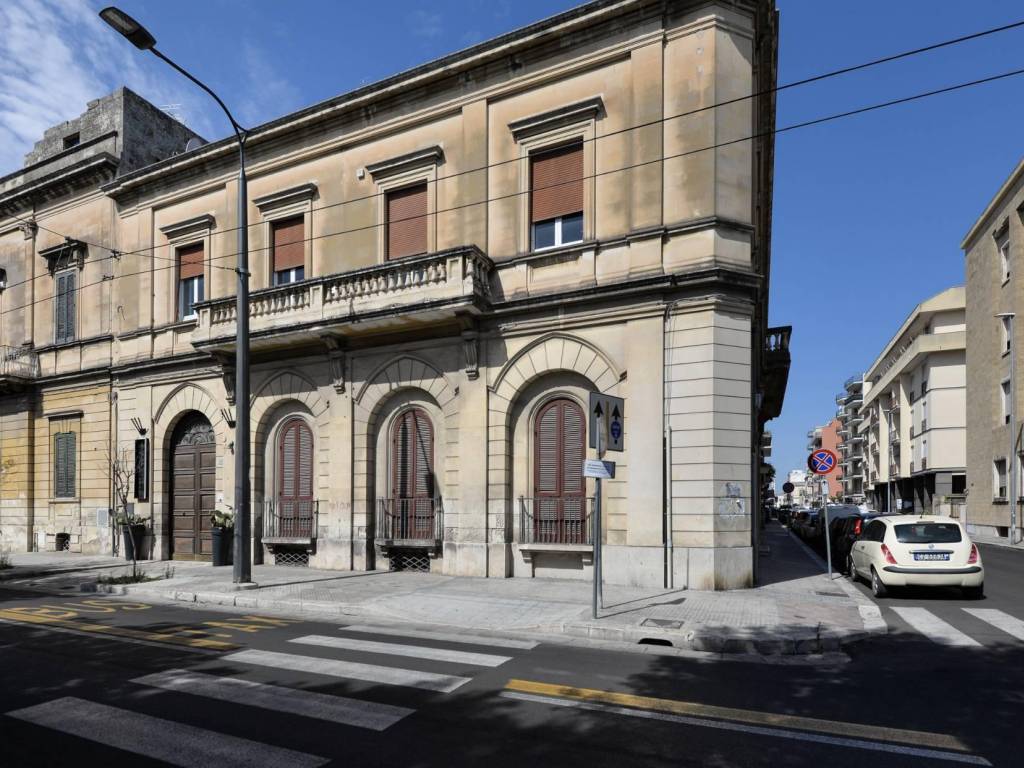 Palazzo / stabile a Lecce in Viale Oronzo Quarta, 21 - Foto 3