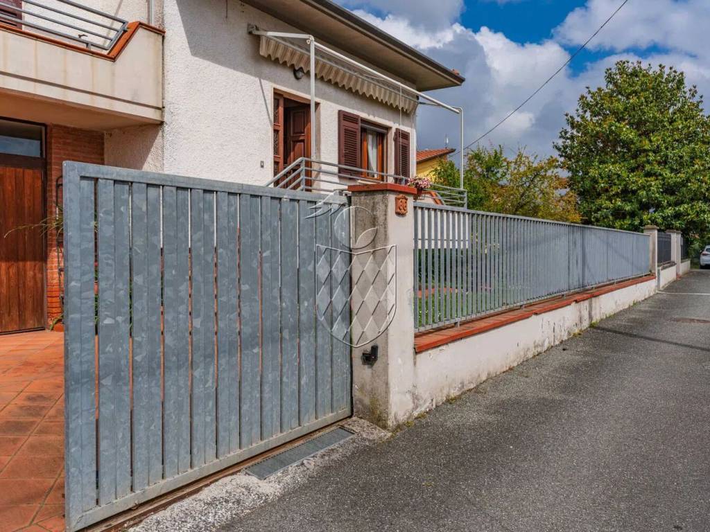 Villa a Luni in Via Caffaggiola - Foto 4