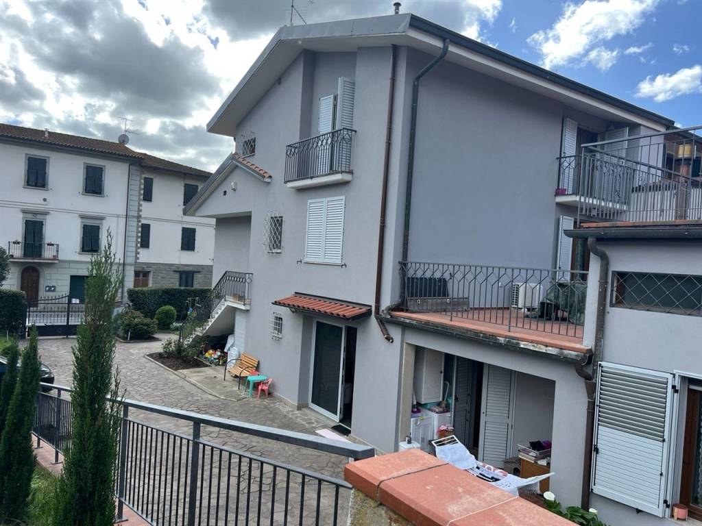 Villa a Lastra a signa in Via Maremmana, 106 - Foto 4