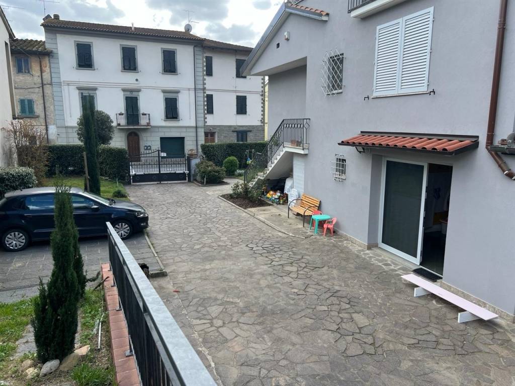 Villa a Lastra a signa in Via Maremmana, 106 - Foto 5