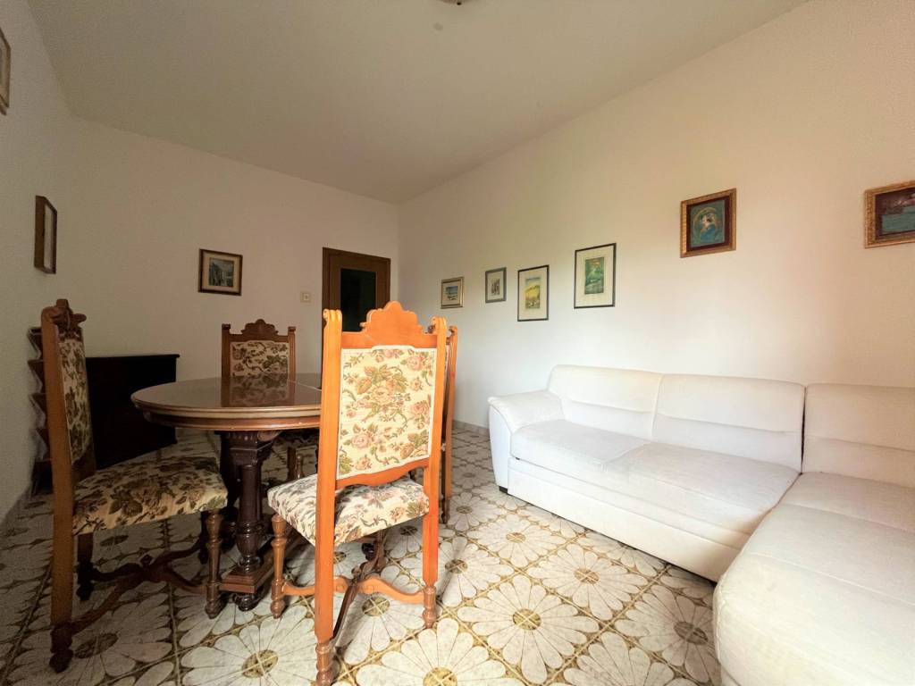 Appartamento a Catanzaro in Viale Vincenzo De Filippis - Foto 2