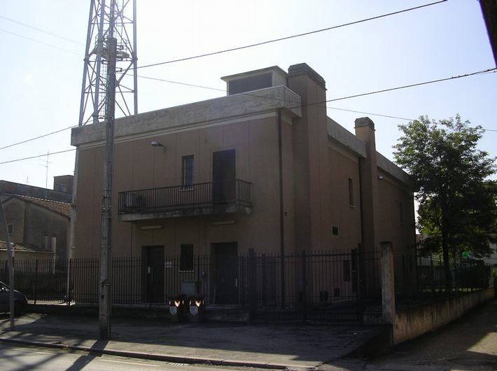 Palazzo / stabile a Massa lombarda in Viale della Repubblica - Foto 2