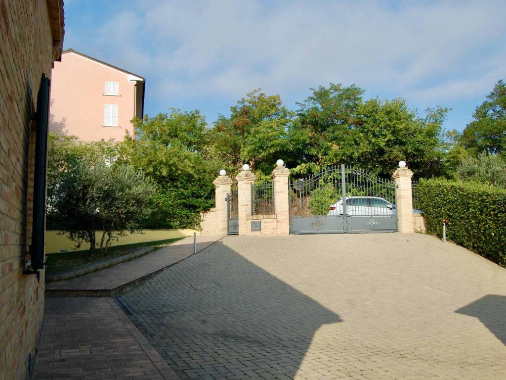 Rustico / casale a Loro piceno in Contrada Vignali Bagnere, 33 - Foto 3