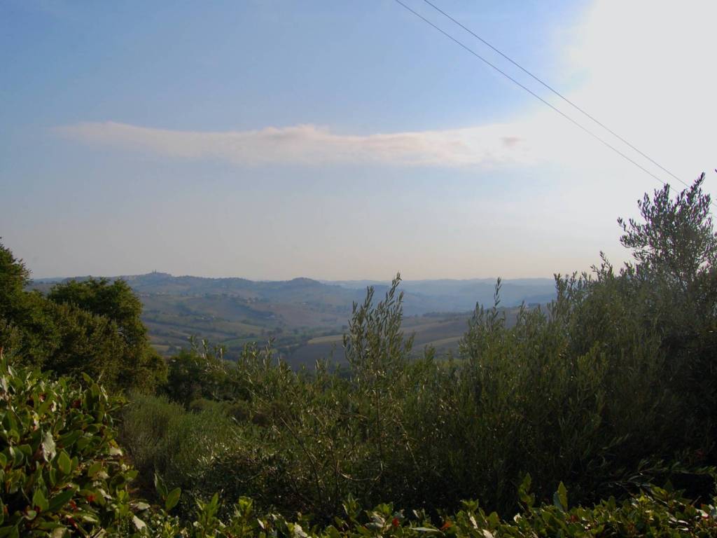 Rustico / casale a Loro piceno in Contrada Vignali Bagnere, 33 - Foto 5